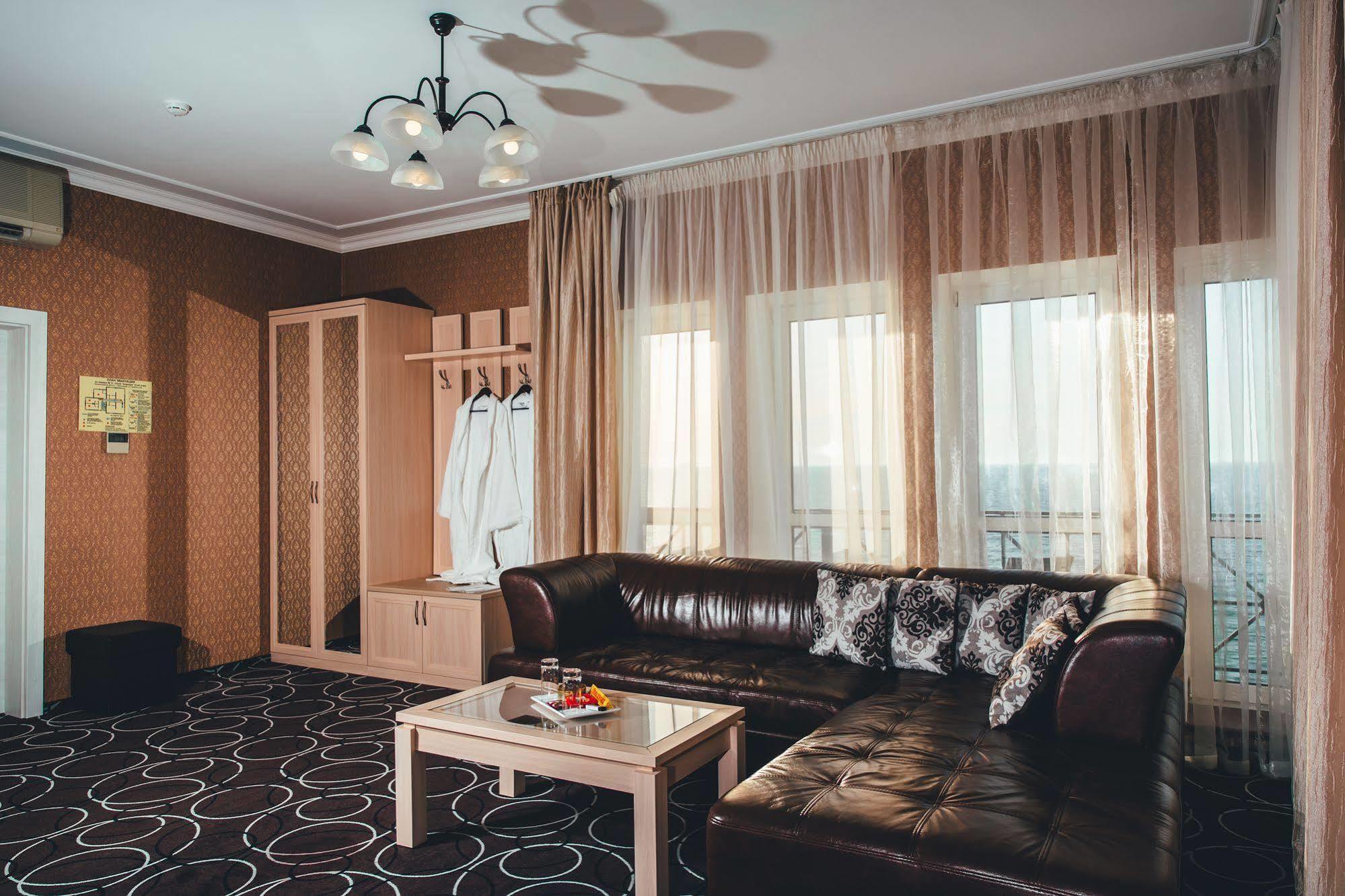 Apriori Hotel Zelenogradsk Exterior photo
